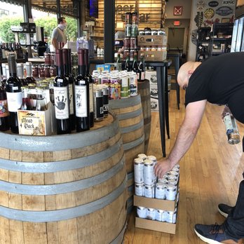 The Beer Cellar - Inside - Beer, Wine & Spirits Near Me - Glen Ellyn, Illinois