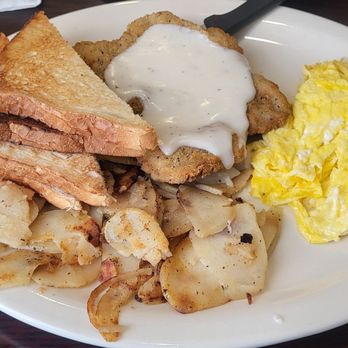Colonial Pancake House - Country fried steak - Breakfast & Brunch Near Me - Williamsburg, Virginia