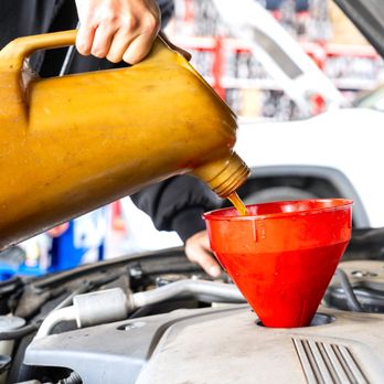 Strickland Brothers 10 Minute Oil Change - Oil Change Stations Near Me - Paris, Texas Strickland Brothers 10 Minute Oil Change - Oil Change Stations Near Me - Paris, Texas