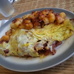 Pastrami omelet