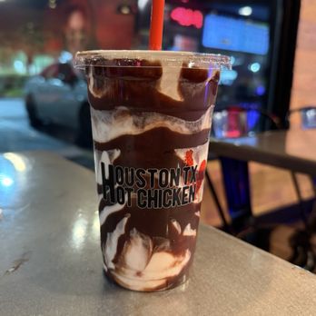 Houston TX Hot Chicken - Milkshake Chocolate - Sandwiches Near Me - Las Vegas, Nevada Houston TX Hot Chicken - Milkshake Chocolate - Sandwiches Near Me - Las Vegas, Nevada
