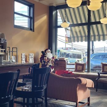 Mansour's Market - Relax area - Coffee & Tea Near Me - Scranton, Pennsylvania Mansour's Market - Relax area - Coffee & Tea Near Me - Scranton, Pennsylvania