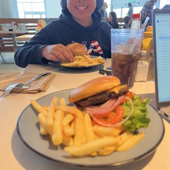 Pacifica Breeze Cafe - Burger and Veggie Burger subbed fries instead of chips due to 3hrs delay today. - Salad Near Me - San Diego, California Pacifica Breeze Cafe - Burger and Veggie Burger subbed fries instead of chips due to 3hrs delay today. - Salad Near Me - San Diego, California