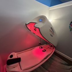 Sundays Sun Spa Wellness - Cocoon wellness pod- infrared treatement!