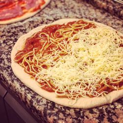 Francos Pastaria - Spaghetti Pizza