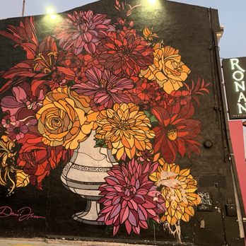 Ronan - Exterior - Pizza Near Me - Los Angeles, California
