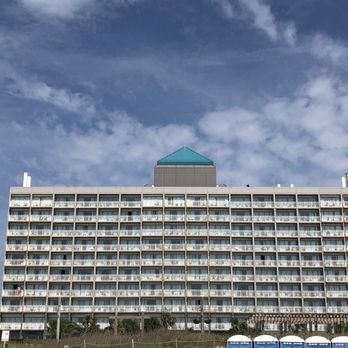 Courtyard by Marriott Carolina Beach Oceanfront - Courtyard by Marriott from the beach side - Hotels Near Me - Carolina Beach, North Carolina Courtyard by Marriott Carolina Beach Oceanfront - Courtyard by Marriott from the beach side - Hotels Near Me - Carolina Beach, North Carolina