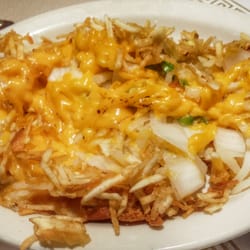 Great Lakes - Northern Spuds.. hash browns with cheese, sautéed onion and green pepper. Yum!!