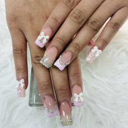 Sky Nails - Happy Nails