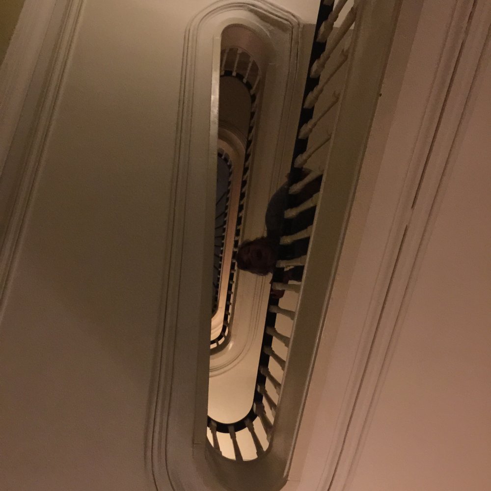 Wine Hostel - Pictures can't do the staircase justice. - Financial Services Near Me - Porto, 13