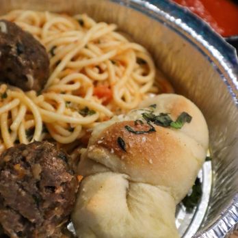 Community Pie - Downtown - Garlic Knot @tiffhuangry - Pizza Near Me - Chattanooga, Tennessee