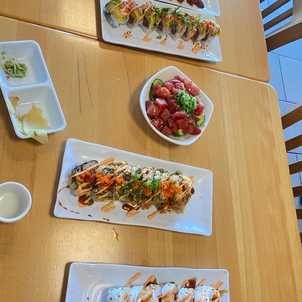 39 Degrees - 911 Roll Sexy Girl Roll Tuna Poke Fantastic Roll - Japanese Near Me - Long Beach, California 39 Degrees - 911 Roll Sexy Girl Roll Tuna Poke Fantastic Roll - Japanese Near Me - Long Beach, California