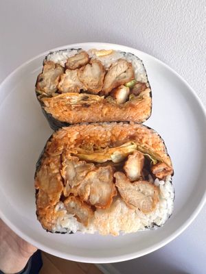 Tokuyamatcha & Onigirazu Bar by null