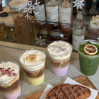 3Thyme - Croffle with cream top lattes - Coffee & Tea Near Me - Los Angeles, California 3Thyme - Croffle with cream top lattes - Coffee & Tea Near Me - Los Angeles, California