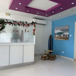 Tip Top Ice Cream & Acaí Shop - Área de servicio auto interior