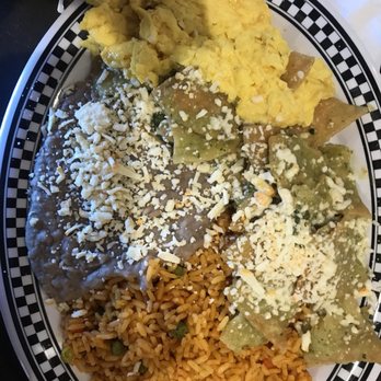 Cozy Corner - Logan Square - Chilaquiles verdes - Diners Near Me - Chicago, Illinois