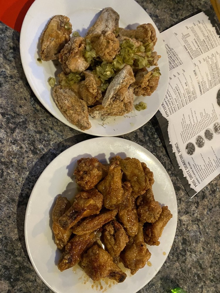 MUG SHOTZ SPORTS BAR & GRILL Updated September 2024 62 Photos & 56