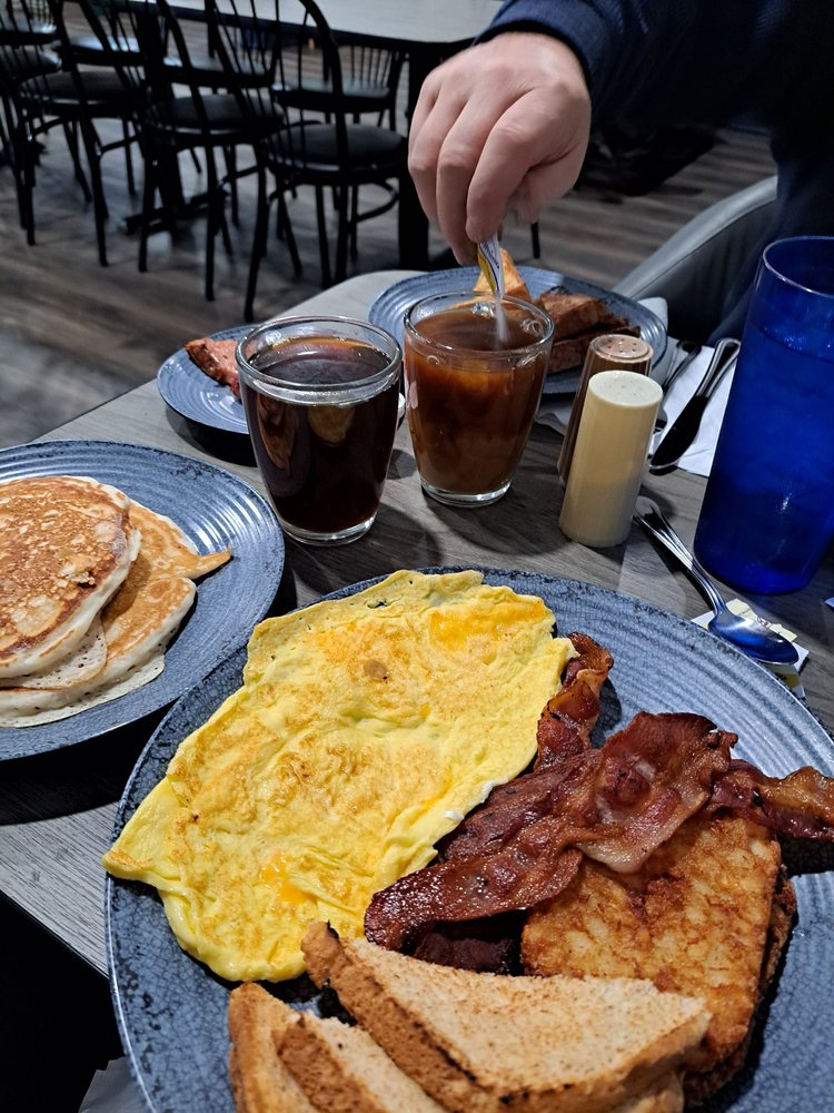 LE CAFE Updated October 2024 23 Photos & 27 Reviews 4522 State Rt