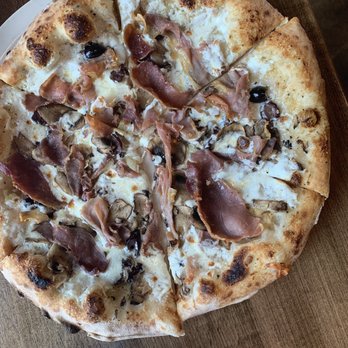 Pyra Pizzeria - Pyra - Pizza Near Me - Norwalk, Iowa