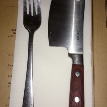 Flat Iron - The knives here make me smile - bring on the beef. - Steakhouses Near Me - London, XGL Flat Iron - The knives here make me smile - bring on the beef. - Steakhouses Near Me - London, XGL