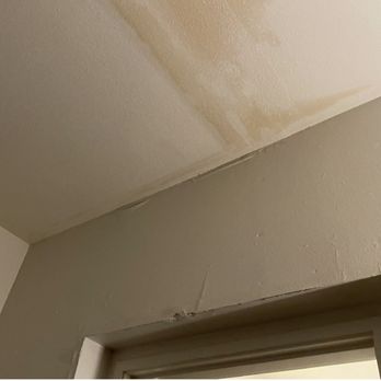 Shadow Oaks Apartment Homes - Water leaks - Apartments Near Me - Irvine, California Shadow Oaks Apartment Homes - Water leaks - Apartments Near Me - Irvine, California