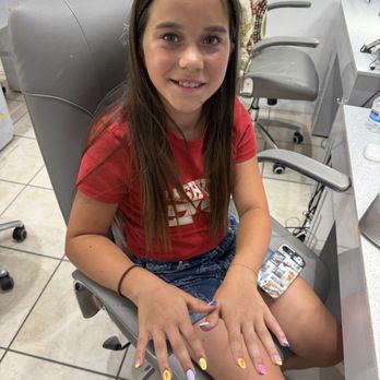Luxury Nails - Nail Salons Near Me - El Dorado Hills, California