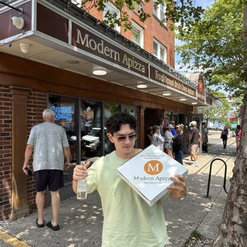 Modern Apizza - Pizza Near Me - New Haven, Connecticut