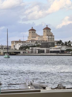 Visit Palm Beach by null