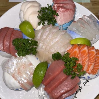 T-Fish Sushi and Roll - Sashimi for 2 - Sushi Bars Near Me - Los Angeles, California T-Fish Sushi and Roll - Sashimi for 2 - Sushi Bars Near Me - Los Angeles, California