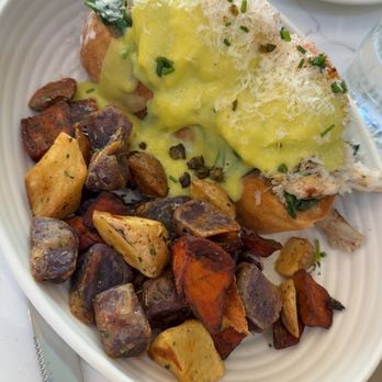 Sweet Maple - Crab Benedict - New American Near Me - Walnut Creek, California Sweet Maple - Crab Benedict - New American Near Me - Walnut Creek, California