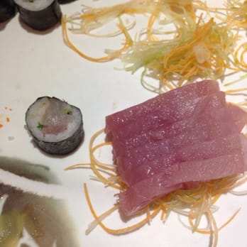 Sushi Rio - Sashimis de atum brancos que se desfazem... - Japanese Near Me - Rio de Janeiro, RJ Sushi Rio - Sashimis de atum brancos que se desfazem... - Japanese Near Me - Rio de Janeiro, RJ