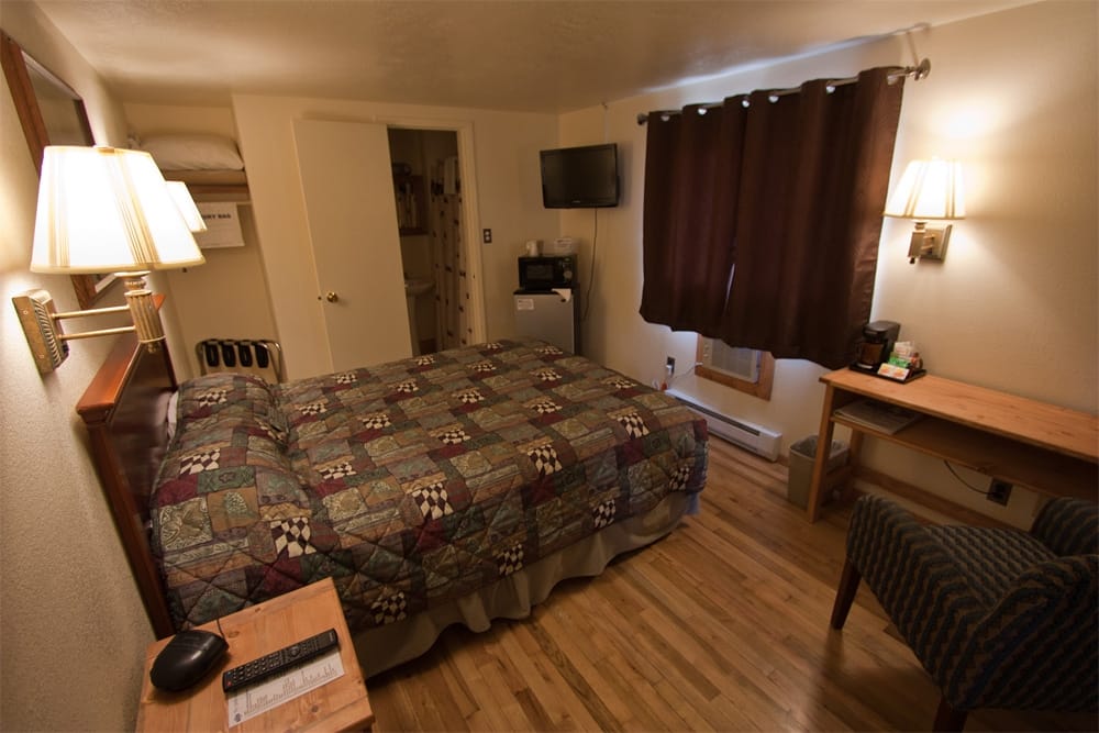 FALLS MOTEL 38 Photos & 10 Reviews 112 S Gallatin St, Thompson