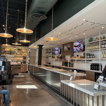 Piccolo Buco by Cooper's Hawk - Wine tasting area - Wine Bars Near Me - Tampa, Florida