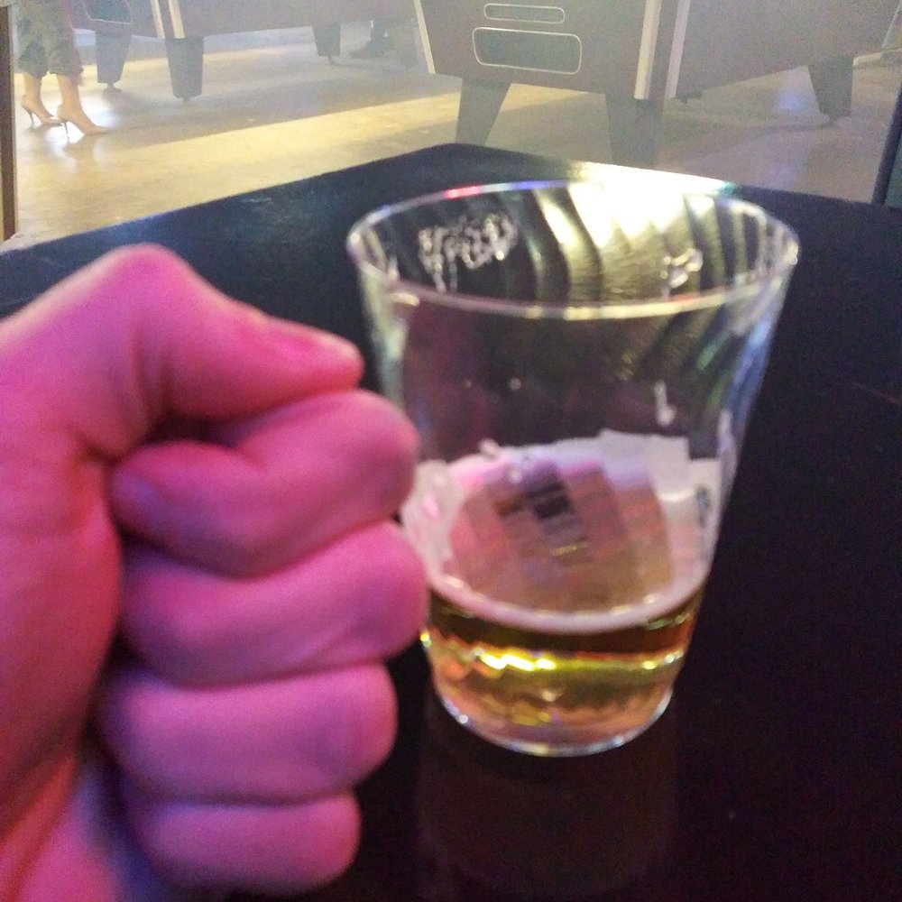 Division St Icehouse - Draft beer is tiny - Bars Near Me - Arlington, Texas