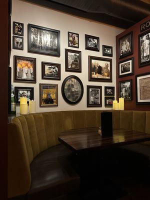 Mondo's Ristorante Italian by null