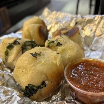 Carnegie Pizza - Garlic knots - Pizza Near Me - New York, New York