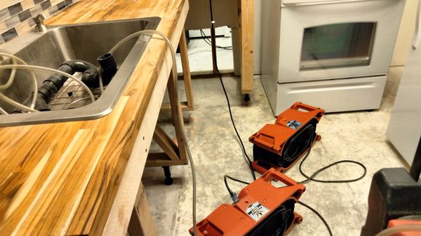 Advanced 24/7 Restoration by null