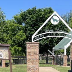 Fred Quinn Happy Tails Dog Park - Entrance to the dog parks
