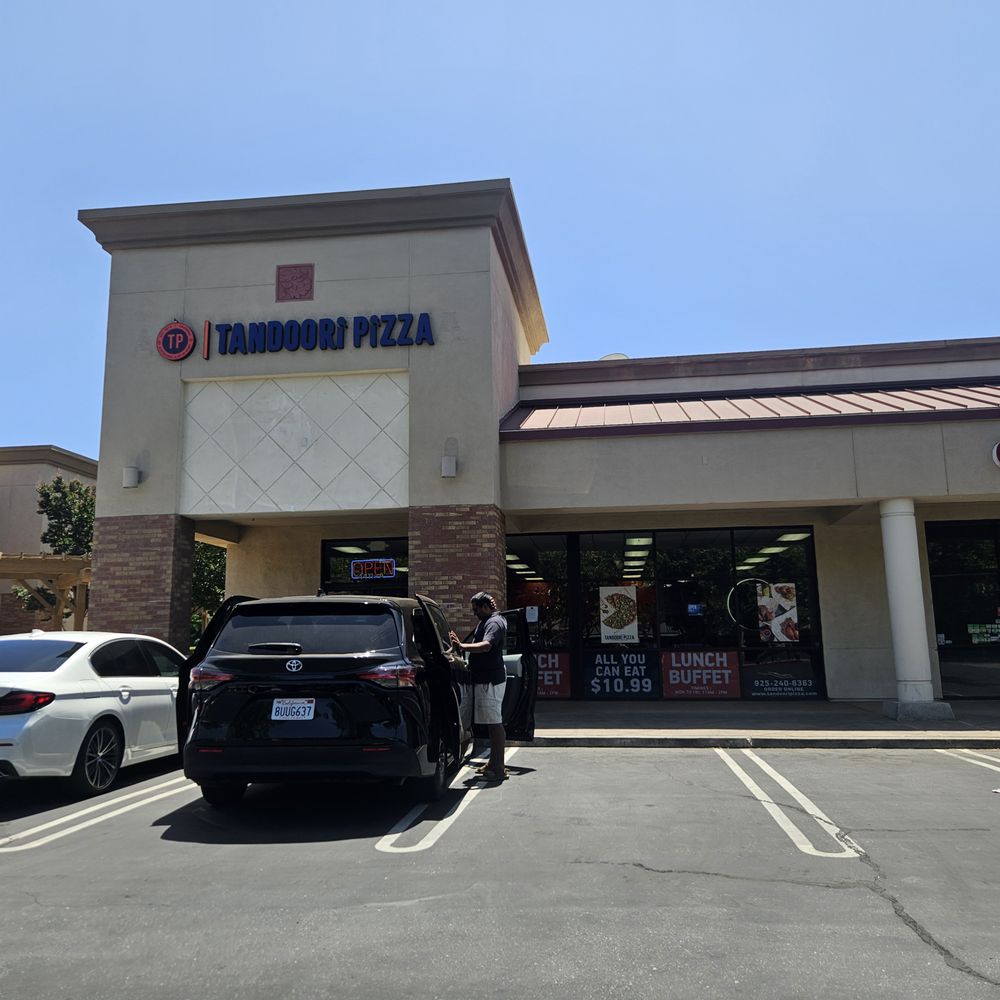 Tandoori Pizza - Pizza Near Me - Brentwood, California Tandoori Pizza - Pizza Near Me - Brentwood, California