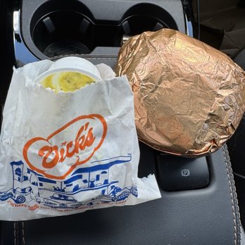 Dick's Drive-In - Burgers Near Me - Bellevue, Washington