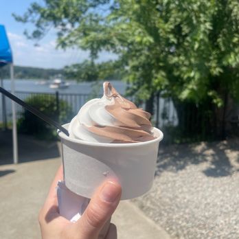 Twisters Ice Cream - soft serve twist - Ice Cream & Frozen Yogurt Near Me - Mystic, Connecticut