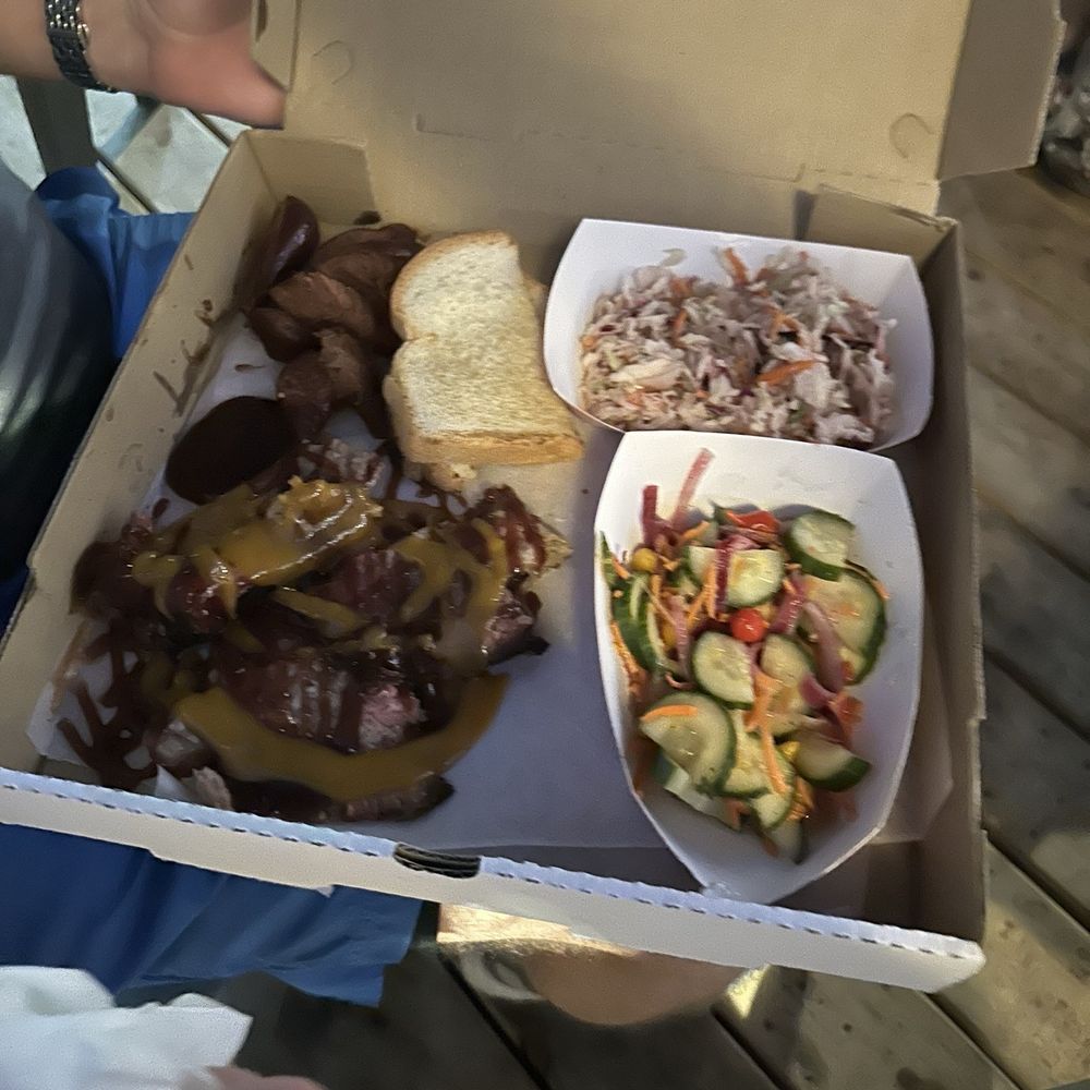 The Backyard - Bbq brisket - Food Trucks Near Me - Ocoee, Florida