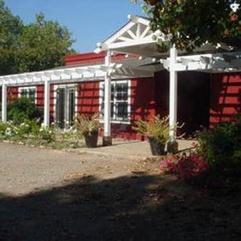 Country Garden Cottage - Cottage from the outside - Bed & Breakfast Near Me - Healdsburg, California