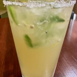 Houlihan's - Mango jalapeño margarita