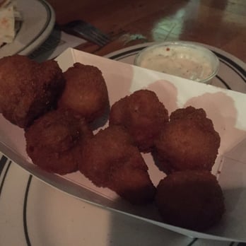 Vienna Inn - Fried Mushrooms + Ranch...delicious! Let them cool before digging in, hot juice gets trapped inside during frying. - Bars Near Me - Vienna, Virginia Vienna Inn - Fried Mushrooms + Ranch...delicious! Let them cool before digging in, hot juice gets trapped inside during frying. - Bars Near Me - Vienna, Virginia