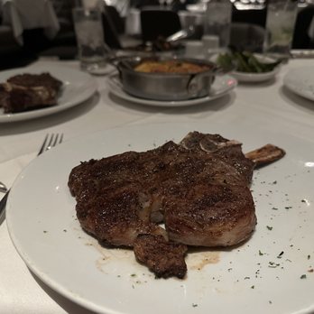 Fleming’s Prime Steakhouse & Wine Bar - Steakhouses Near Me - Tucson, Arizona