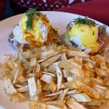 Toast Kitchen & Bar - Santa Bacon Benedict - Breakfast & Brunch Near Me - Brea, California Toast Kitchen & Bar - Santa Bacon Benedict - Breakfast & Brunch Near Me - Brea, California