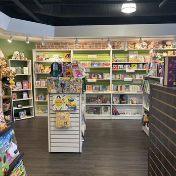 Underground Books - Bookstores Near Me - Sacramento, California Underground Books - Bookstores Near Me - Sacramento, California