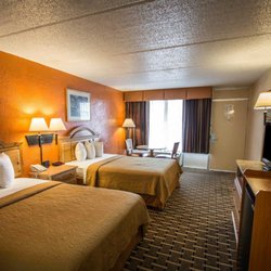 Quality Inn & Suites Riverfront