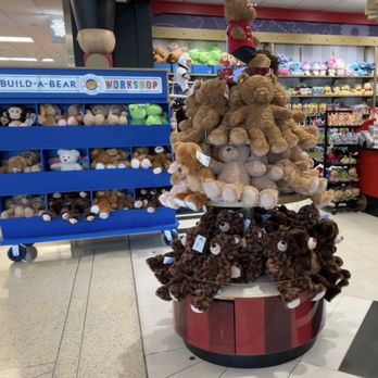 FAO Schwarz - Lots of plush bears! - Toy Stores Near Me - Chicago, Illinois